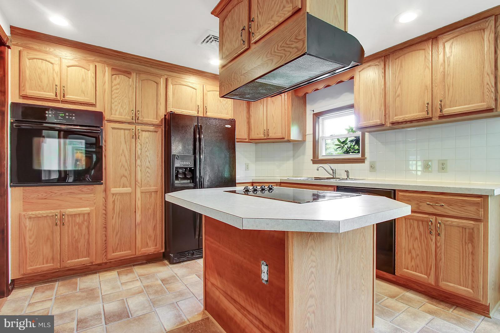 375 Church Road Orrtanna, PA 17353 - Photo 1 of 25 Kitchen