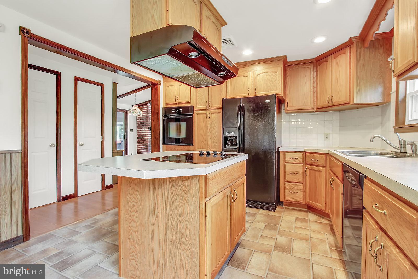 375 Church Road Orrtanna, PA 17353 - Photo 4 of 25 Kitchen