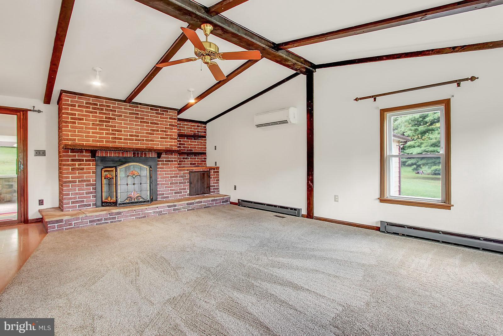 375 Church Road Orrtanna, PA 17353 - Photo 8 of 25 Family Room