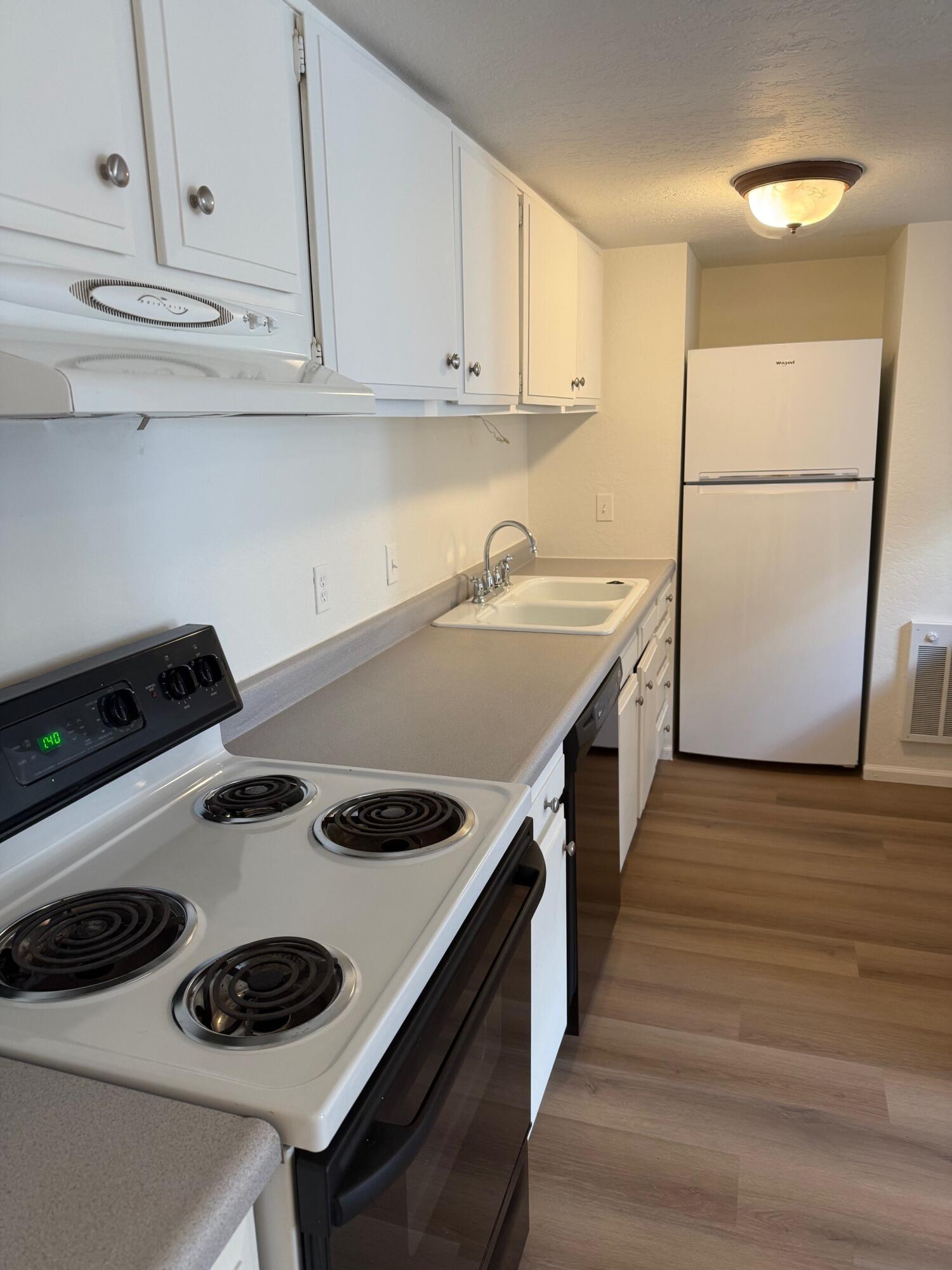 291 South 3rd Avenue, Unit 26 Ketchum, ID 83340 - Photo 7 of 17 Kitchen