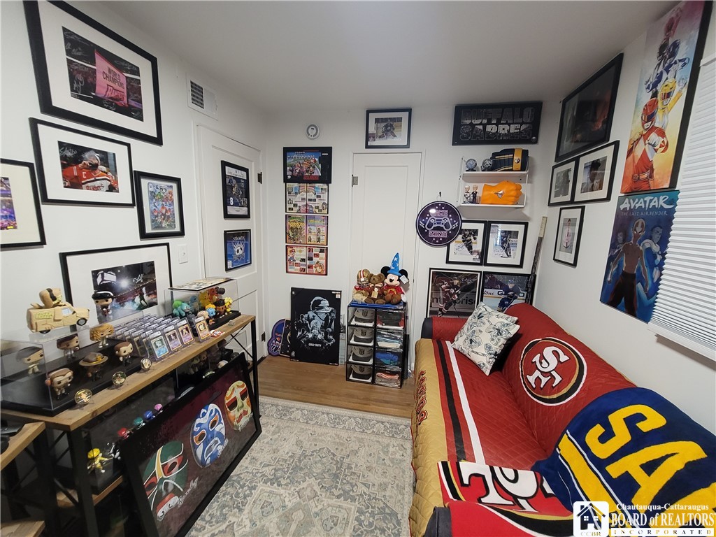 24 Raymond Street Jamestown, NY 14701 - Photo 23 of 41