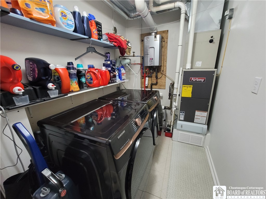 24 Raymond Street Jamestown, NY 14701 - Photo 34 of 41