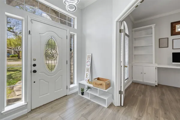 a view of livingroom with furniture and wooden floor