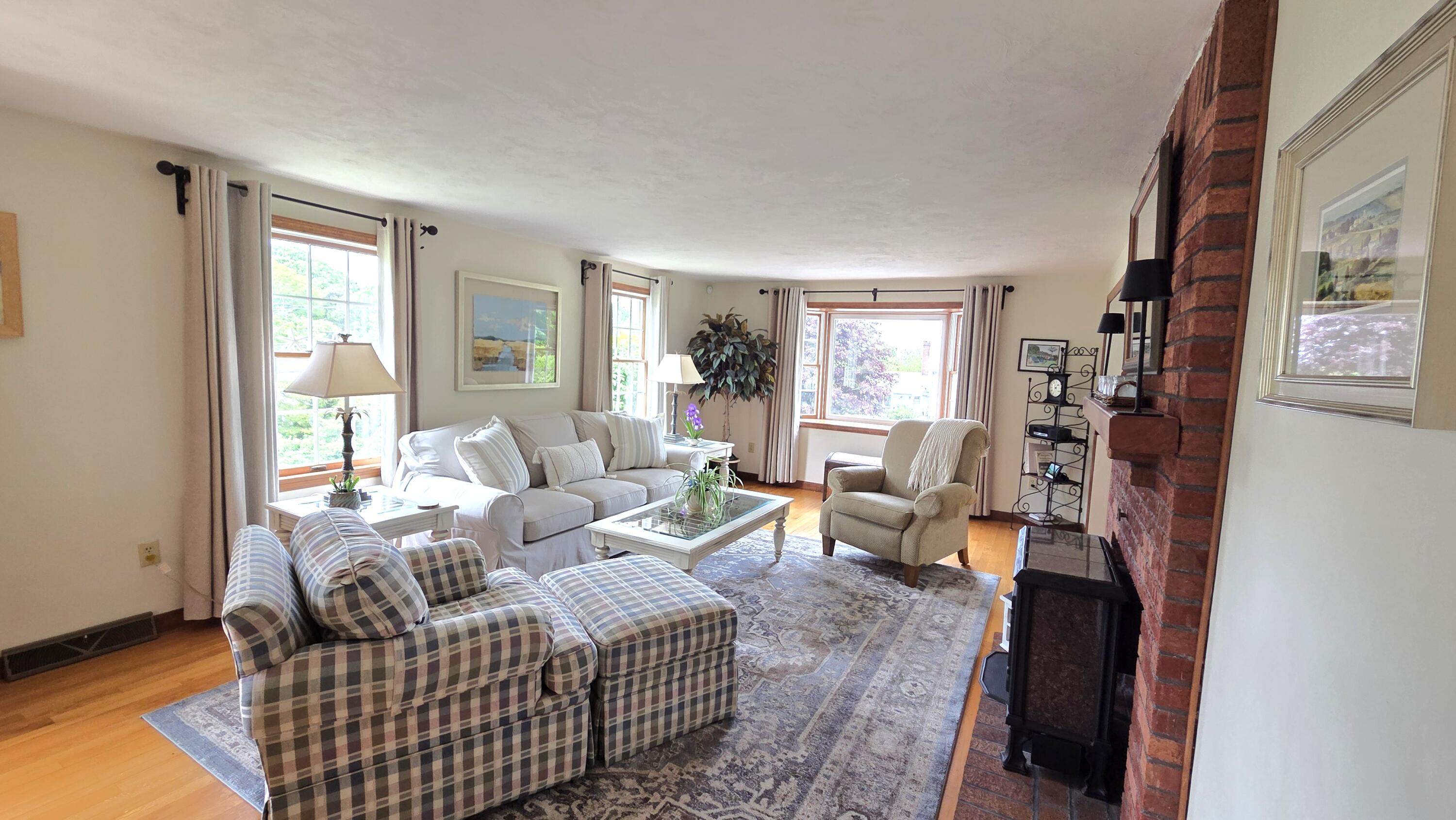 22 Briarfield Road East Dennis, MA 02660 - Photo 5 of 38 1000018103