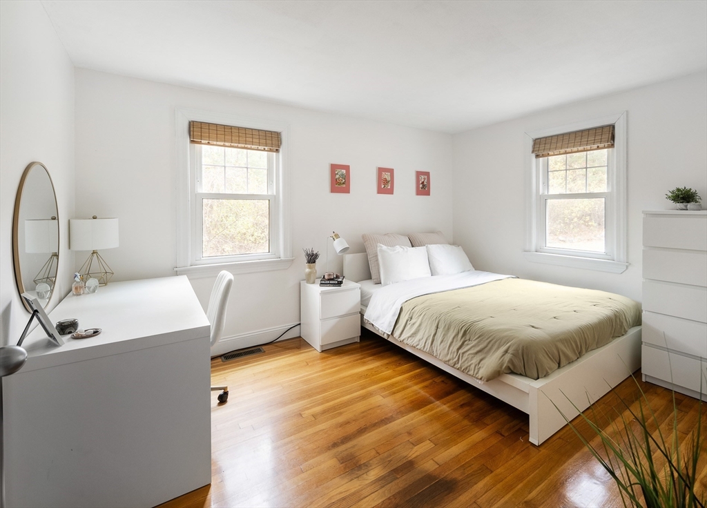 122 Trull Road Tewksbury, MA 01876 - Photo 20 of 30 Gallery Image 20