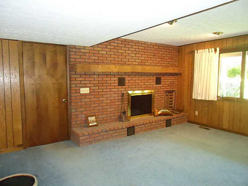 10384 Laird Road Hartstown, PA 16131 - Photo 13 of 23 Family Room.