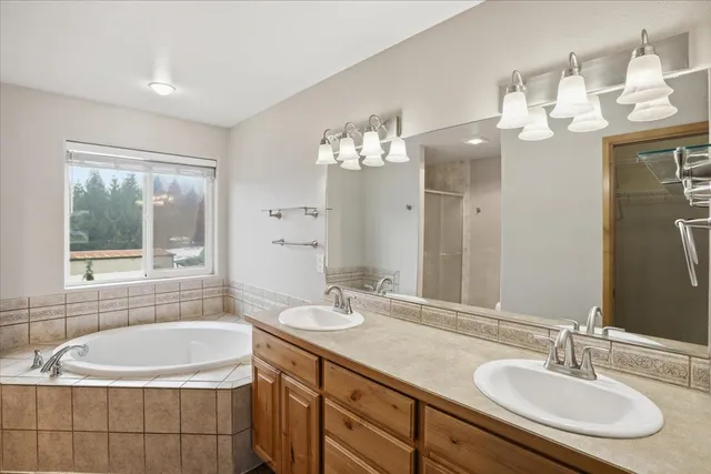 $875,000 | 621 East Round Up Circle, Hayden, ID 83835