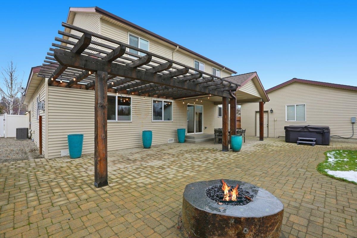 621 East Round Up Circle Hayden, ID 83835 - Photo 4 of 45