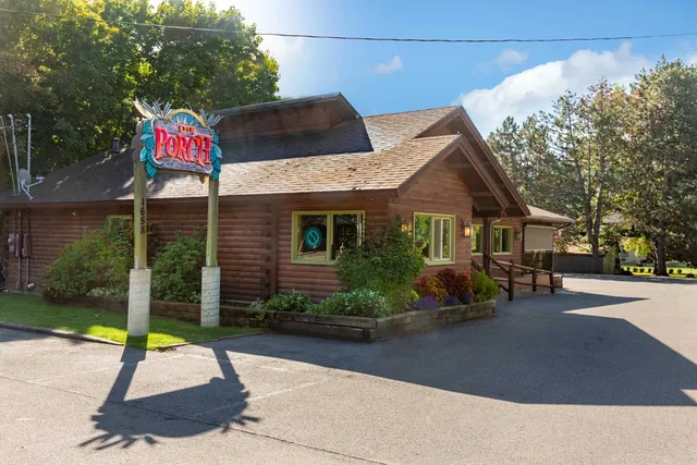 $875,000 | 621 East Round Up Circle, Hayden, ID 83835