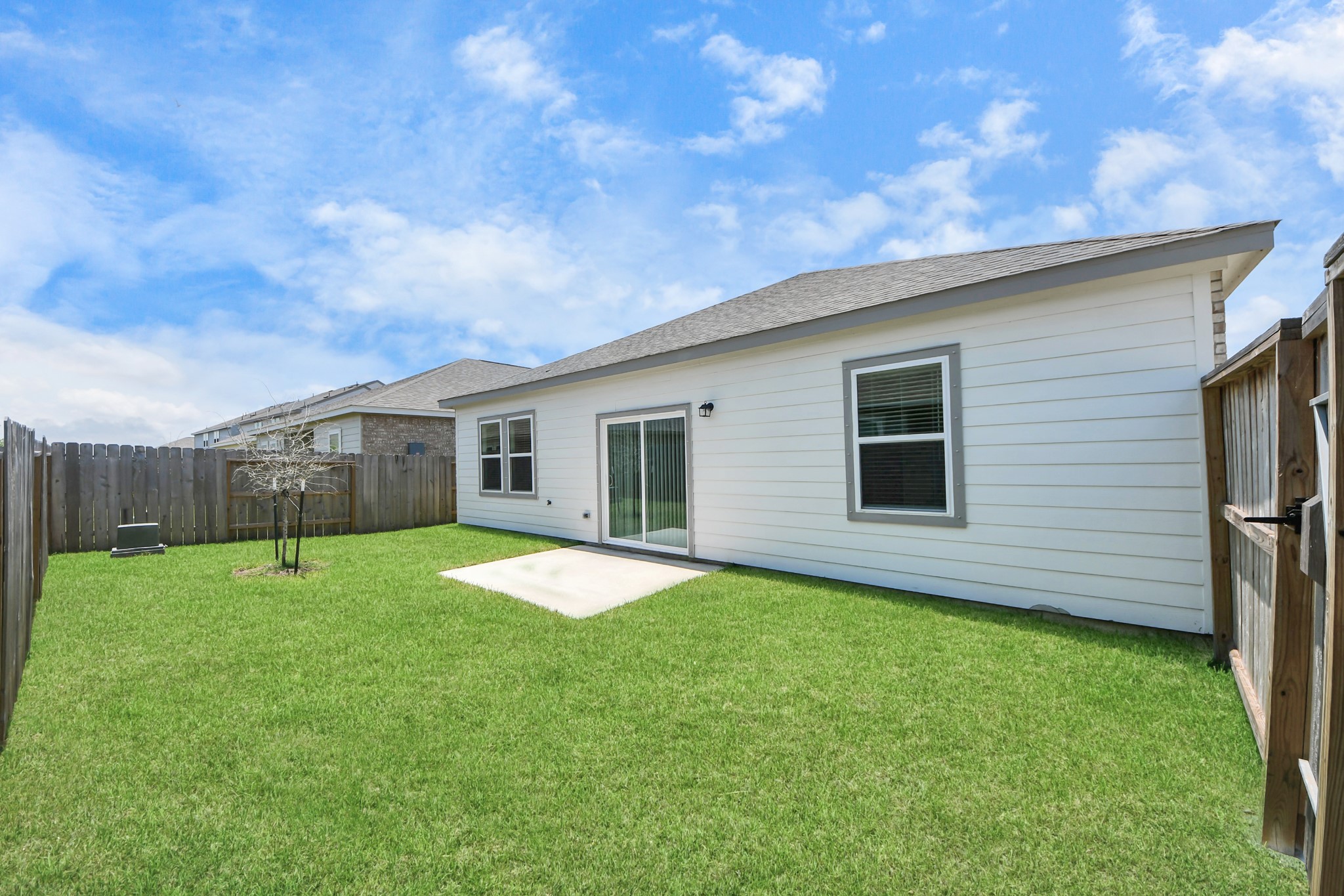 10307 Malta Trace Drive Rosharon, TX 77583 - Photo 2 of 49
