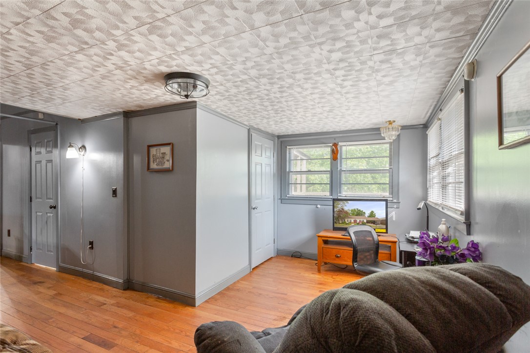 208 Retreat Street Westminster, SC 29693 - Photo 17 of 37