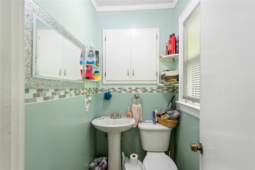 208 Retreat Street Westminster, SC 29693 - Photo 26 of 37