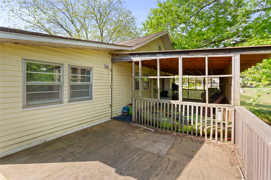 208 Retreat Street Westminster, SC 29693 - Photo 33 of 37