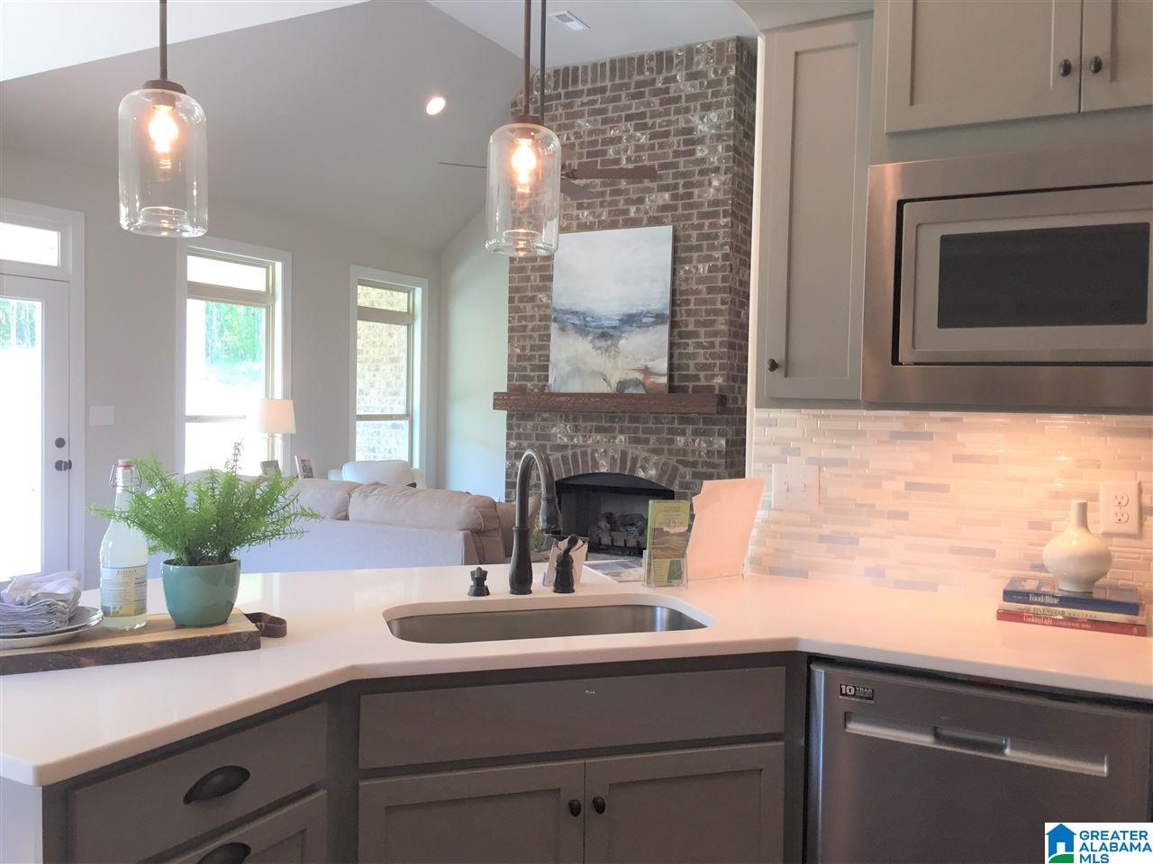 613 Kirkwall Lane Pelham, AL 35124 - Photo 2 of 47