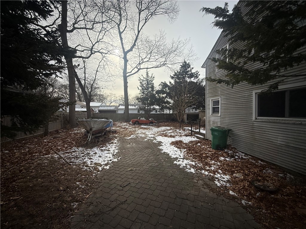 164 Northup Street Warwick, RI 02889 - Photo 4 of 17