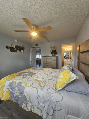 $2,395 | 548 Broad Avenue South, Unit 548, Naples, FL 34102