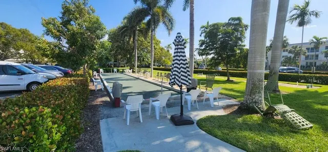 $2,395 | 548 Broad Avenue South, Unit 548, Naples, FL 34102