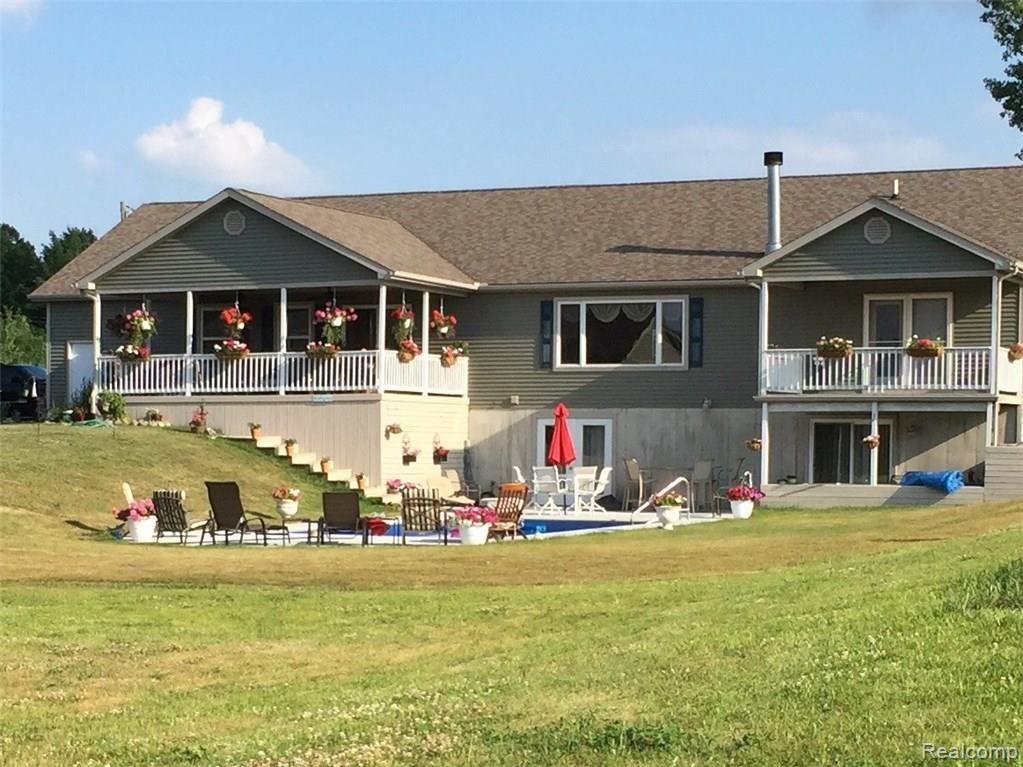 6274 Hewitt Road Jeddo, MI 48032 - Photo 8 of 35 C:\Users\mark\Pictures\6274 Hewitt Rear1.jpeg