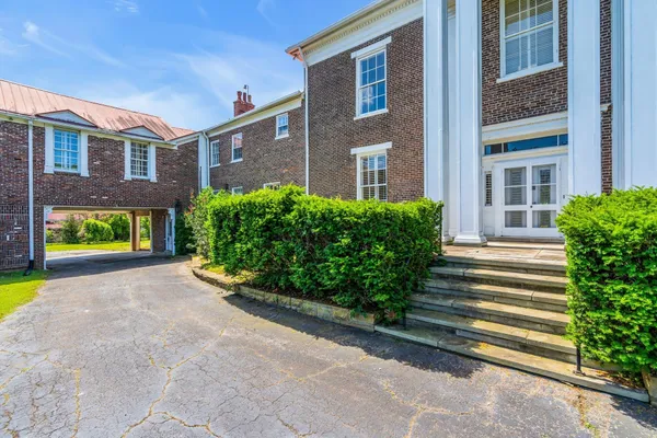$9,750,000 | 1112 Franklin Road, Brentwood, TN 37027