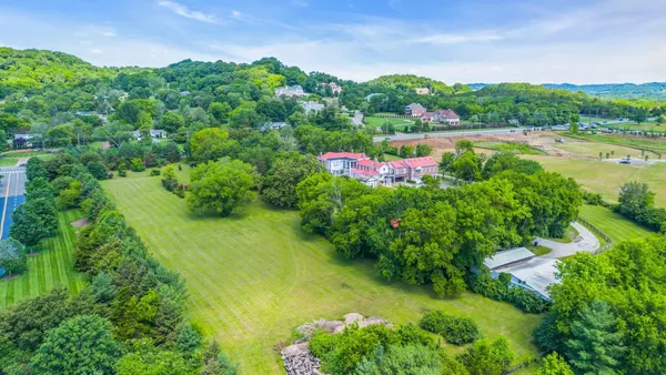 $9,750,000 | 1112 Franklin Road, Brentwood, TN 37027