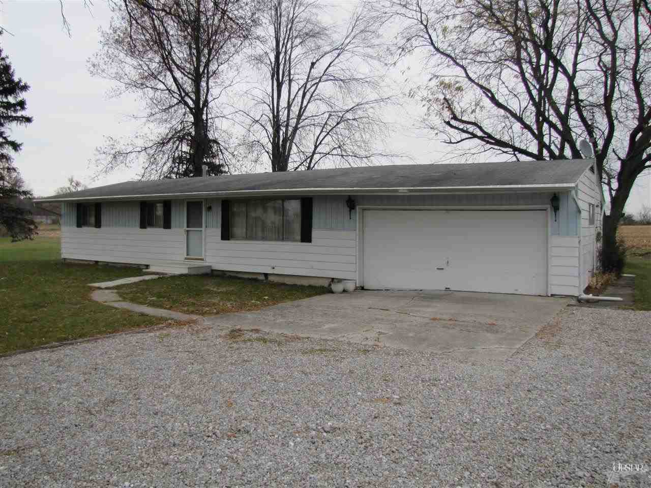 6819 Hartzell Road Fort Wayne, IN 46816 - Photo 1 of 11