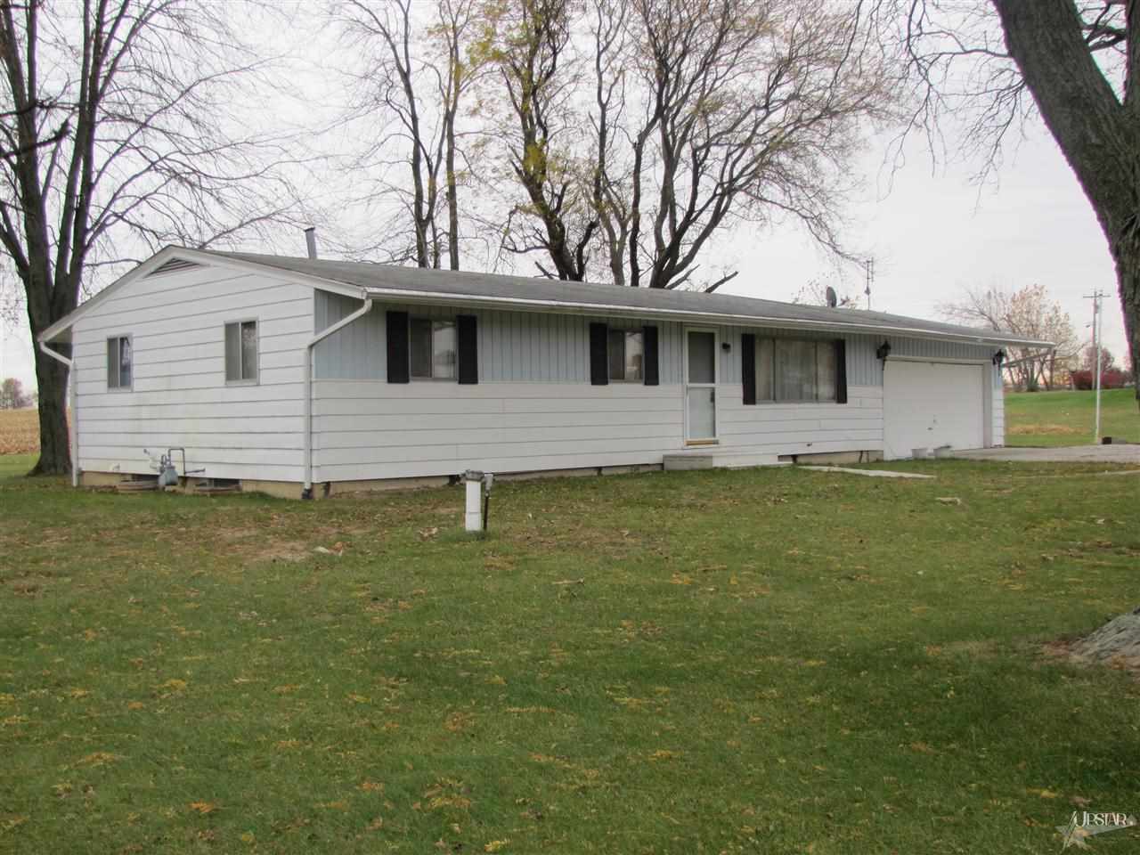 6819 Hartzell Road Fort Wayne, IN 46816 - Photo 2 of 11