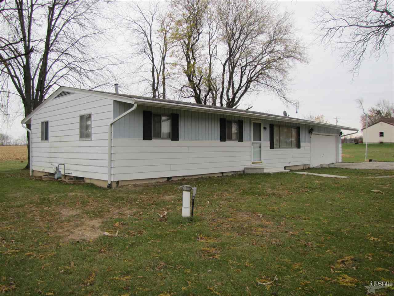 6819 Hartzell Road Fort Wayne, IN 46816 - Photo 4 of 11