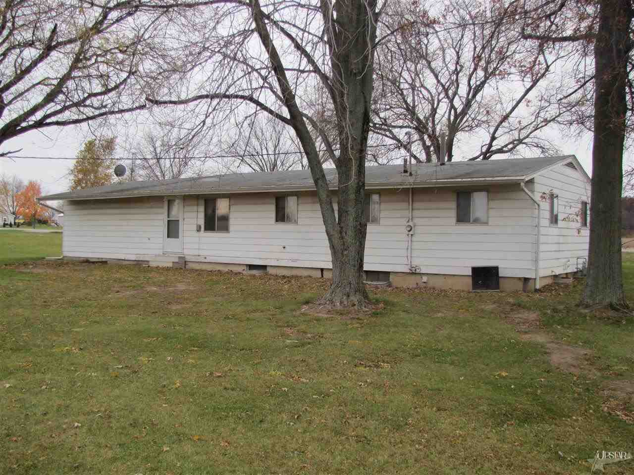 6819 Hartzell Road Fort Wayne, IN 46816 - Photo 5 of 11
