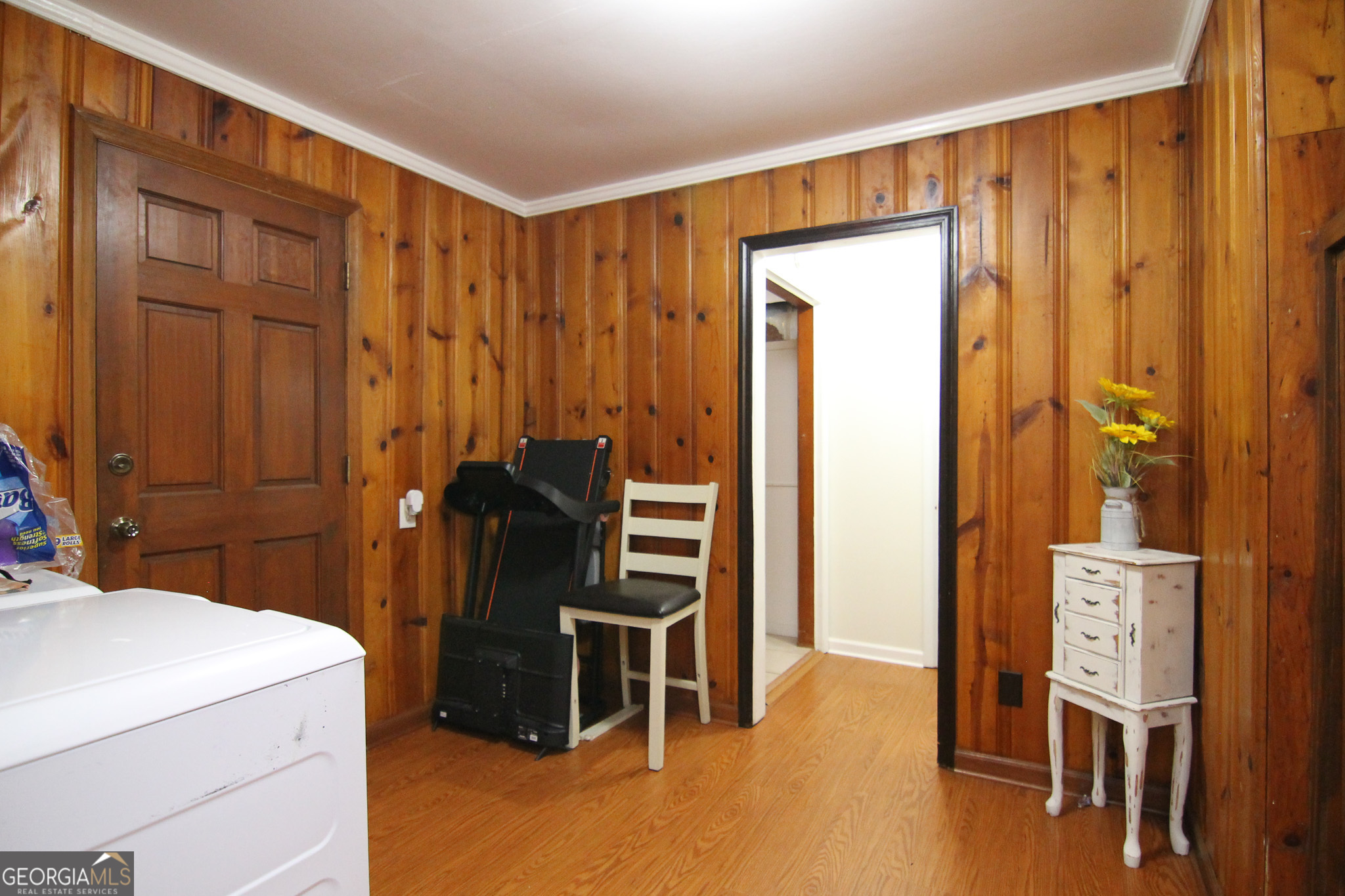 113 Pearce Drive Warner Robins, GA 31093 - Photo 15 of 27 a view of room with furniture and wooden floor