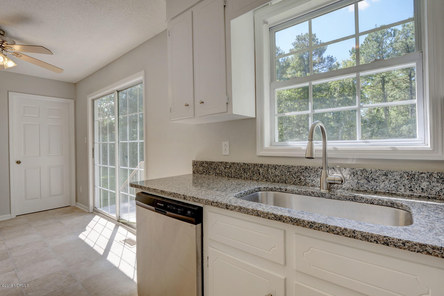 1288 New Road Burgaw, NC 28425 - Photo 11 of 23 1288 New Rd Burgaw NC 28425-large-013-6-