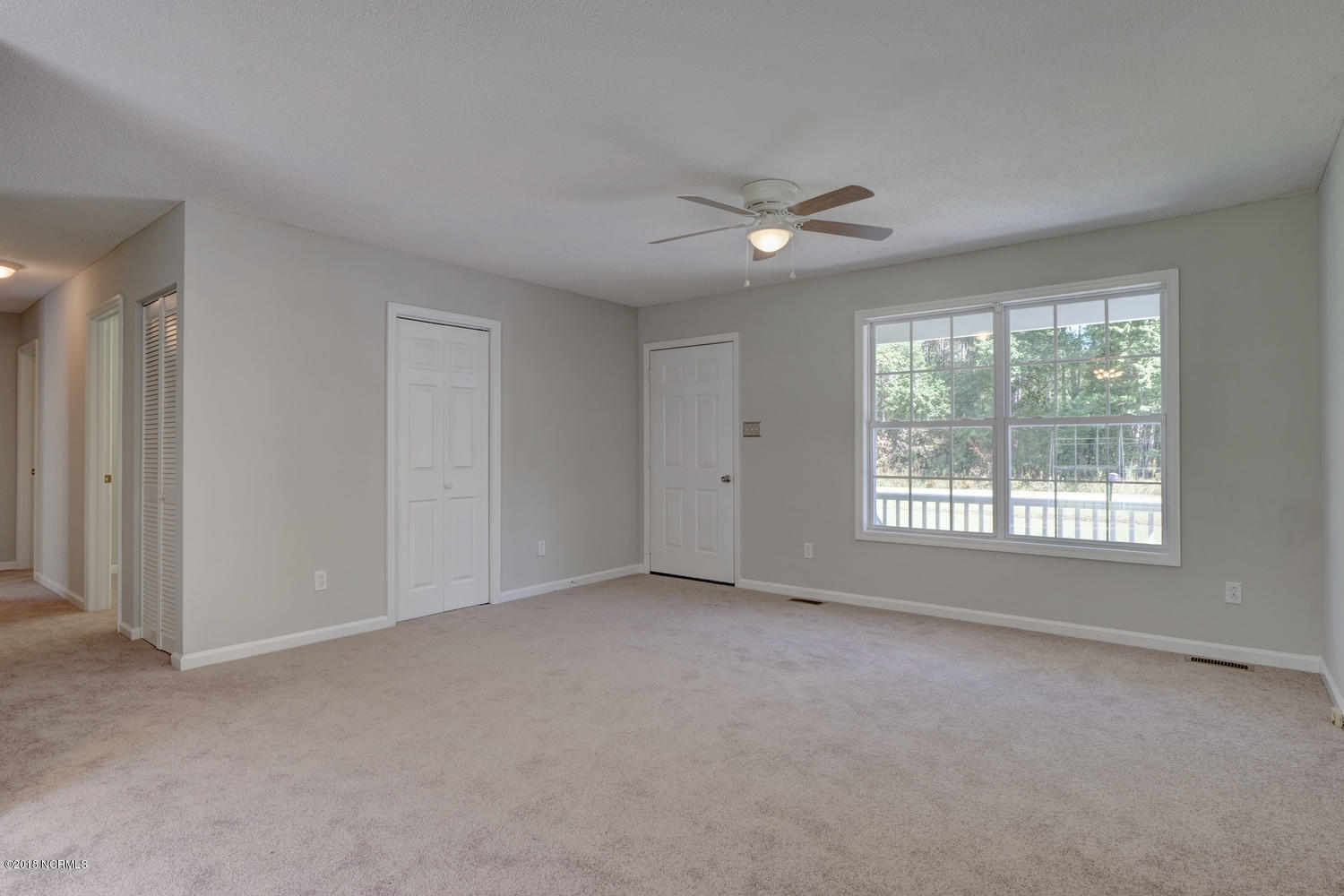 1288 New Road Burgaw, NC 28425 - Photo 5 of 23 1288 New Rd Burgaw NC 28425-large-007-1-