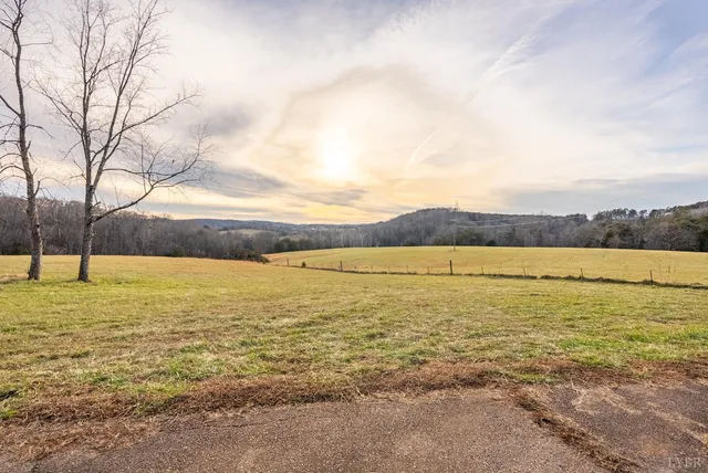 $780,000 | 2809 Bedford Highway, Lynch Station, VA 24571