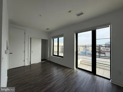 $1,950 | 1250 9th Street Northwest, Unit 513, Washington, DC 20001