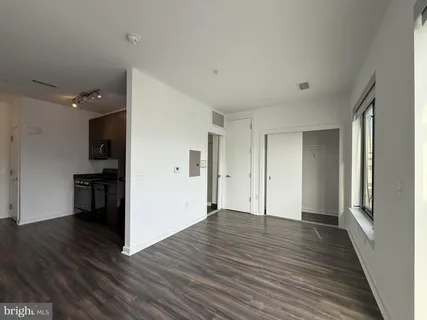 $1,950 | 1250 9th Street Northwest, Unit 513, Washington, DC 20001