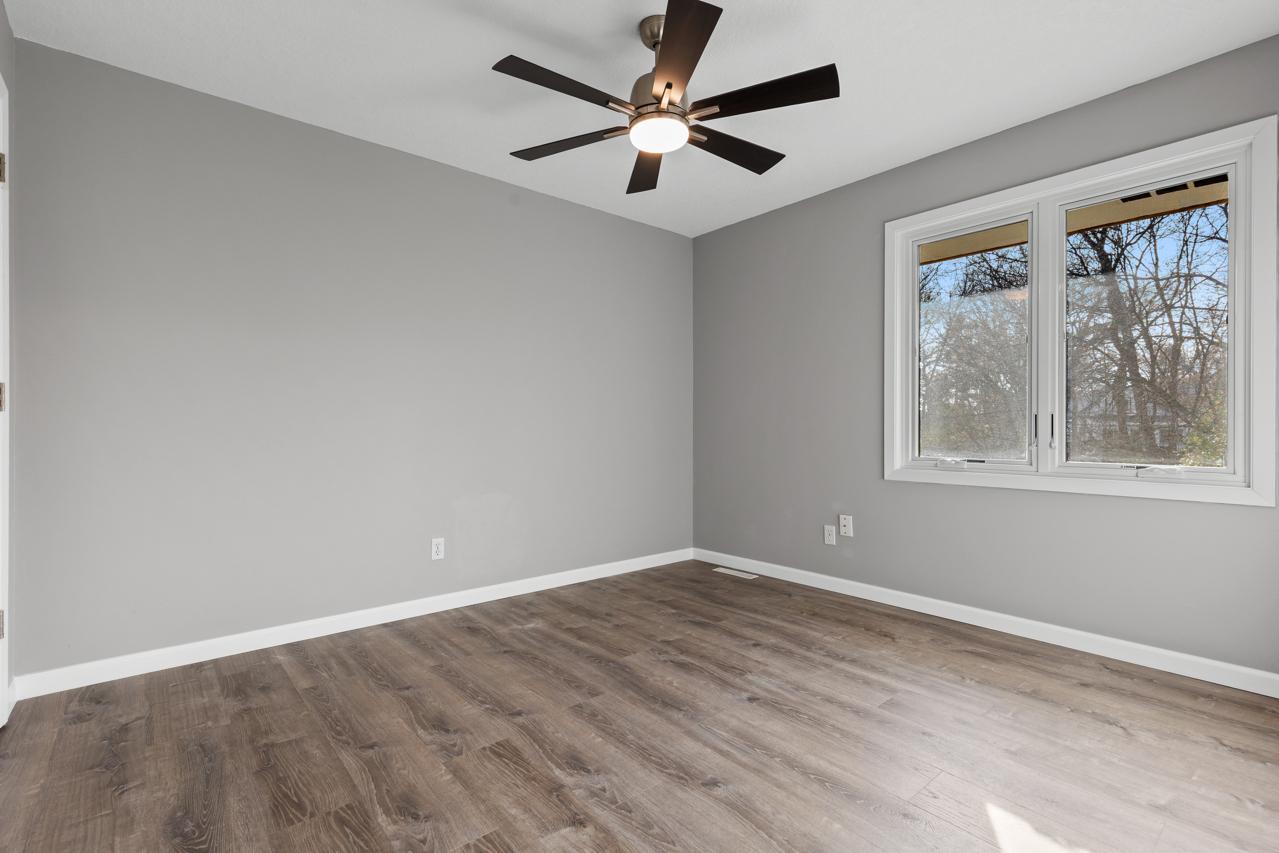 3115 County Road 101 Minnetonka, MN 55391 - Photo 17 of 33