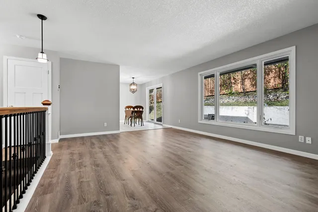 $795,000 | 3115 County Road 101, Minnetonka, MN 55391