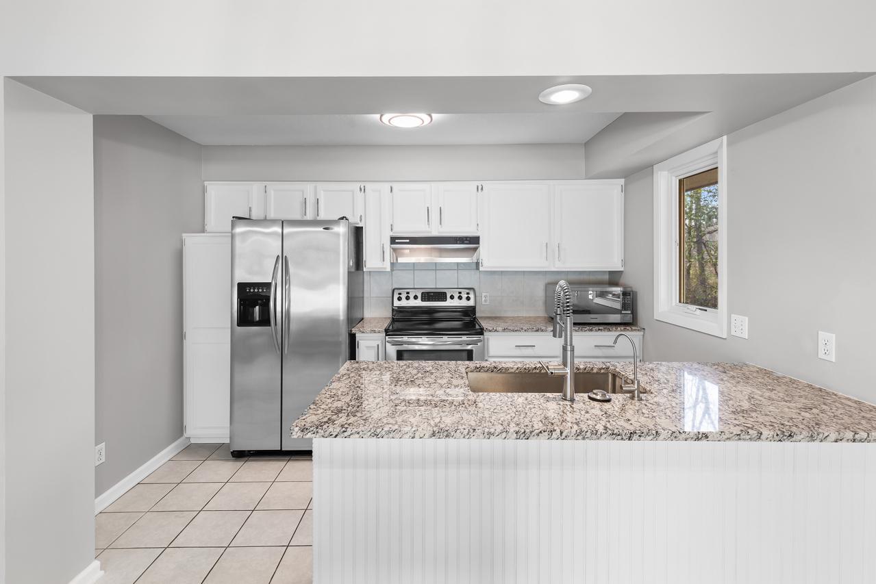 3115 County Road 101 Minnetonka, MN 55391 - Photo 9 of 33