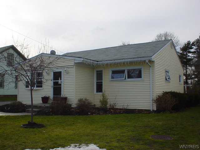 1644 Lockport Olcott Road Newfane, NY 14028 - Photo 1 of 1 Exterior Front