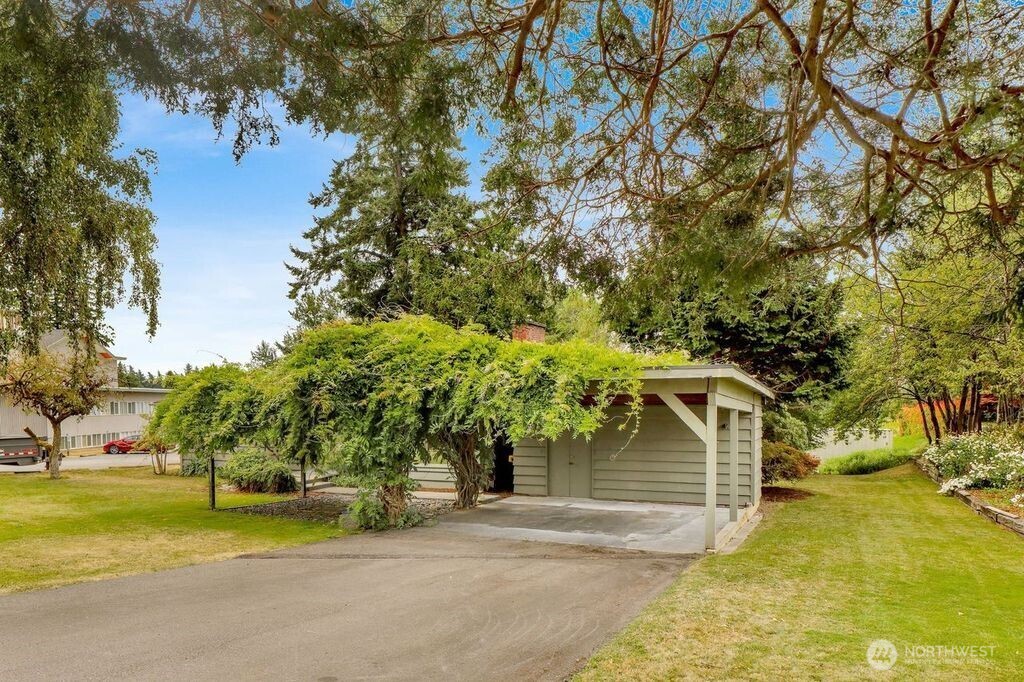 2817 McLeod Road Bellingham, WA 98225 - Photo 3 of 39 Gallery Image 3