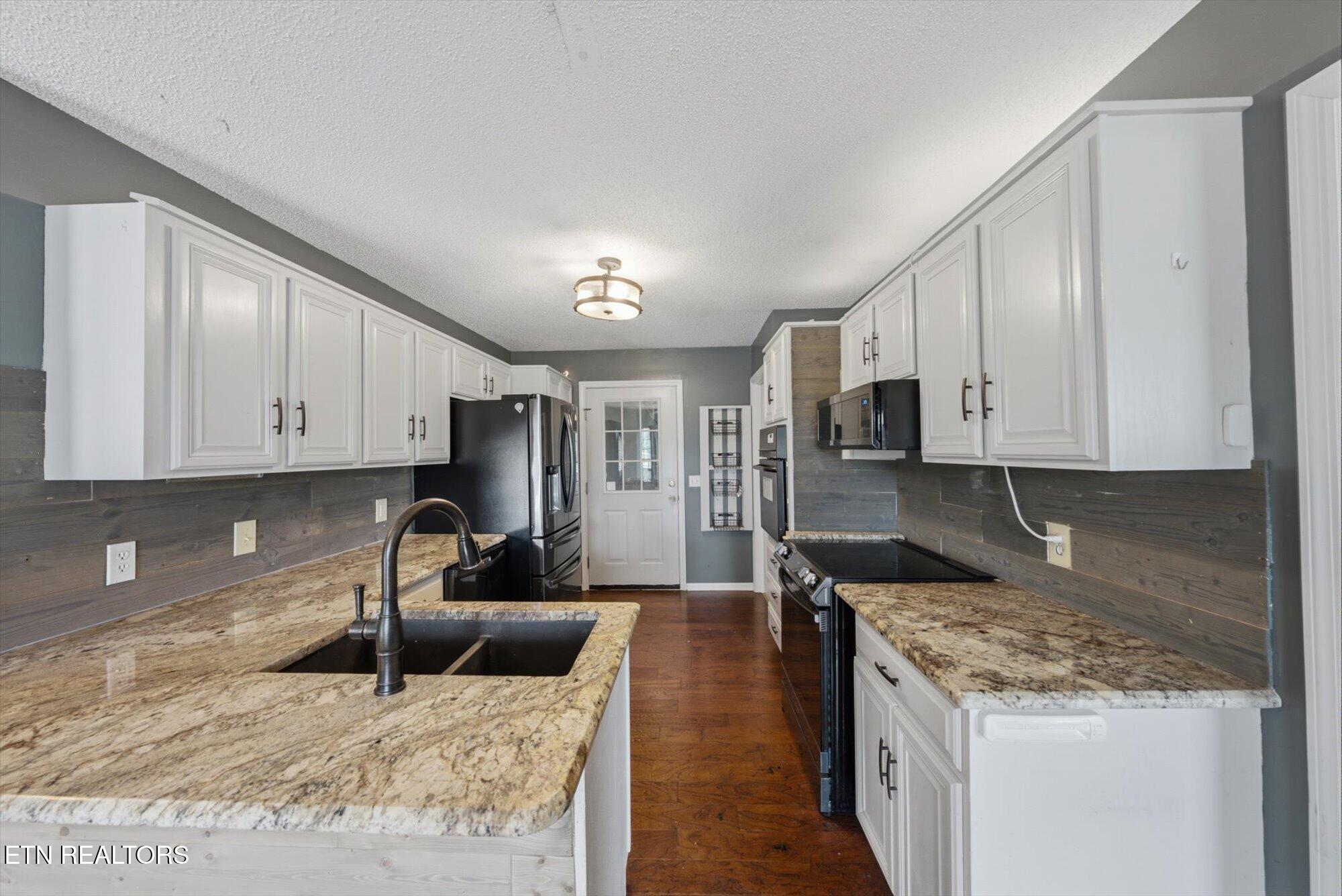 217 South Rolling Ridge Lane South Vonore, TN 37885 - Photo 10 of 35 10-217-Rolling-Ridge-LN-S-10