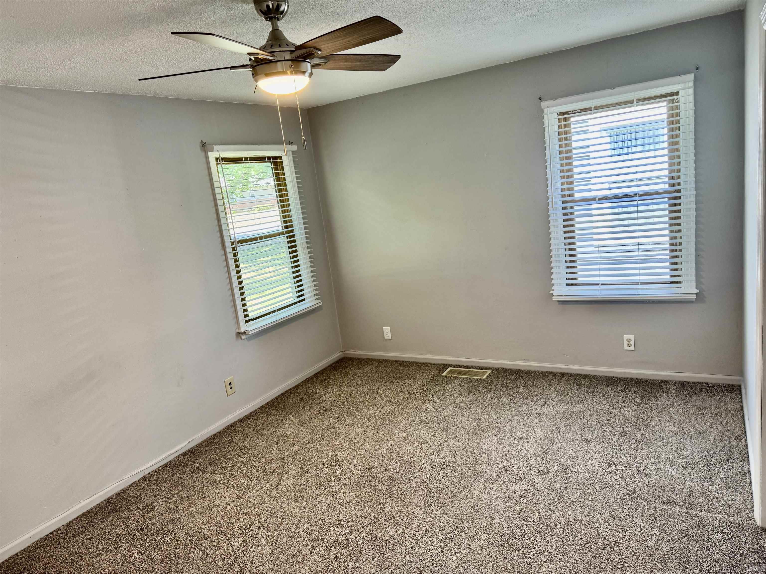 1214 Jackson Boulevard Rochester, IN 46975 - Photo 10 of 20