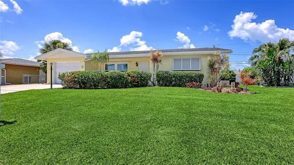 $300,000 | 524 Glen Oak Road, Venice, FL 34293