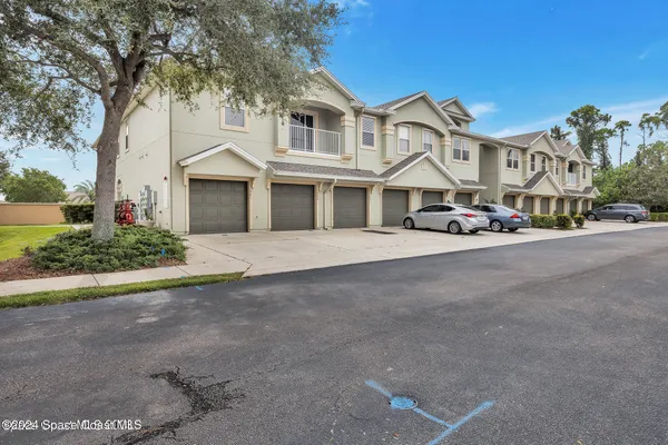 $1,950 | 4037 Meander Place, Unit 201, Rockledge, FL 32955