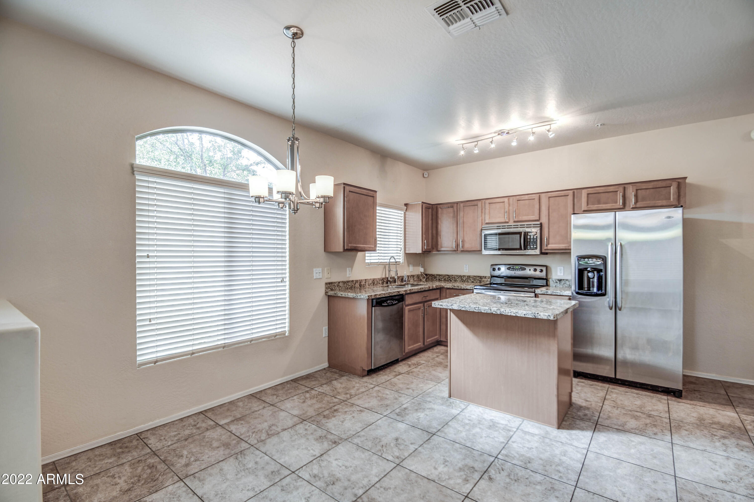 2150 East Bell Road, Unit 1121 Phoenix, AZ 85022 - Photo 18 of 34 KITCHEN 1