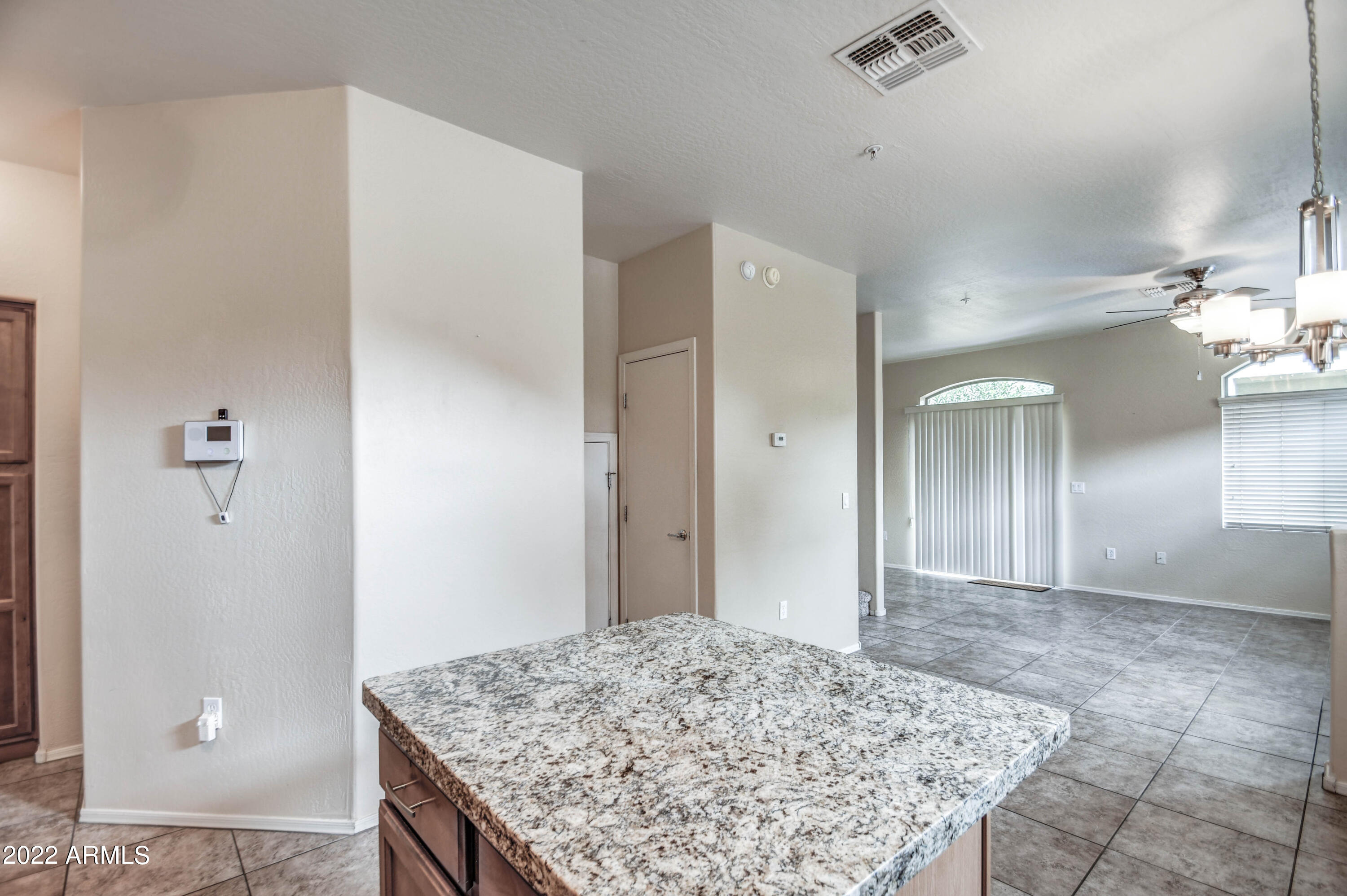 2150 East Bell Road, Unit 1121 Phoenix, AZ 85022 - Photo 20 of 34 KITCHEN 4