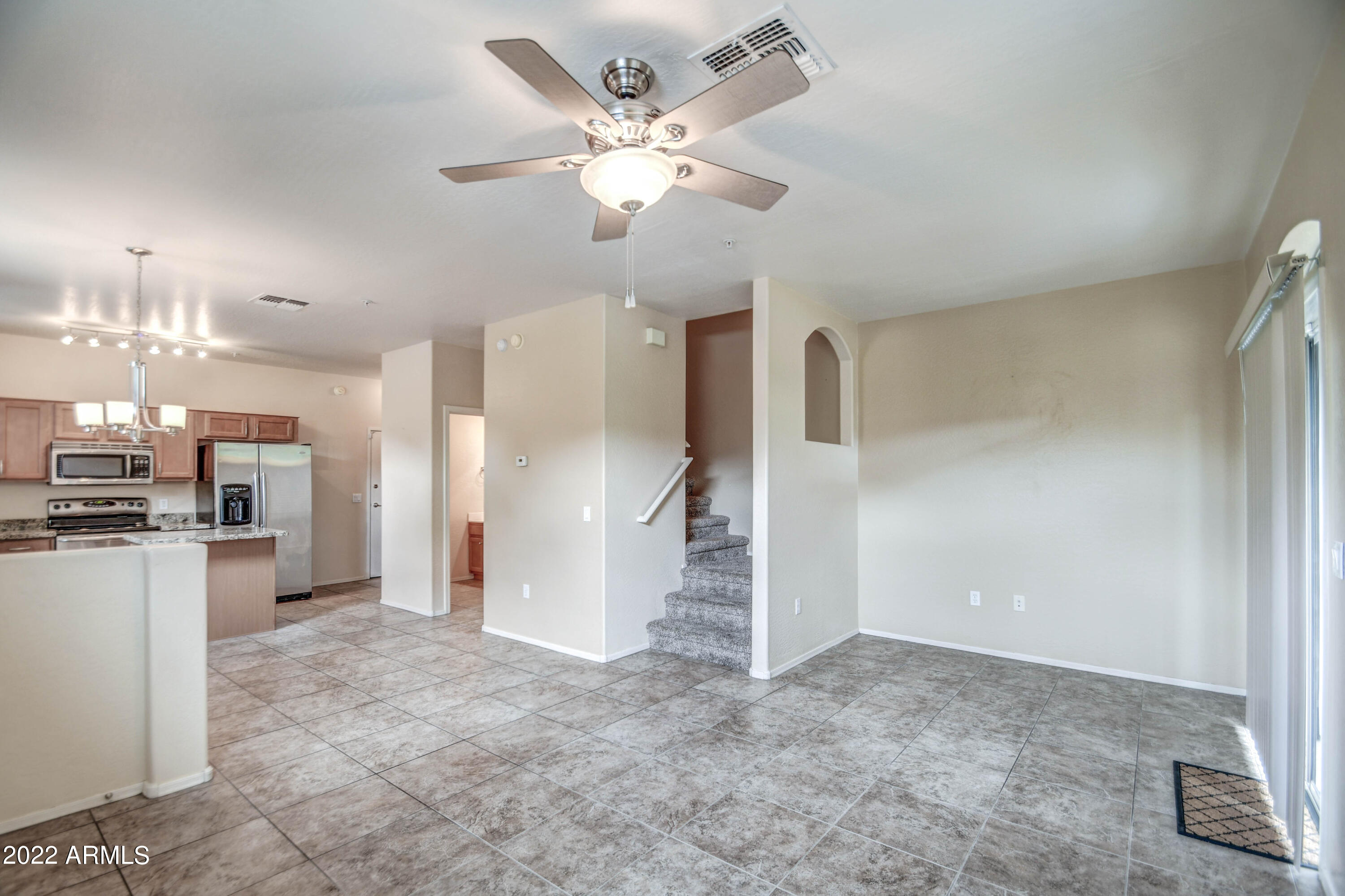 2150 East Bell Road, Unit 1121 Phoenix, AZ 85022 - Photo 2 of 34 Living Room