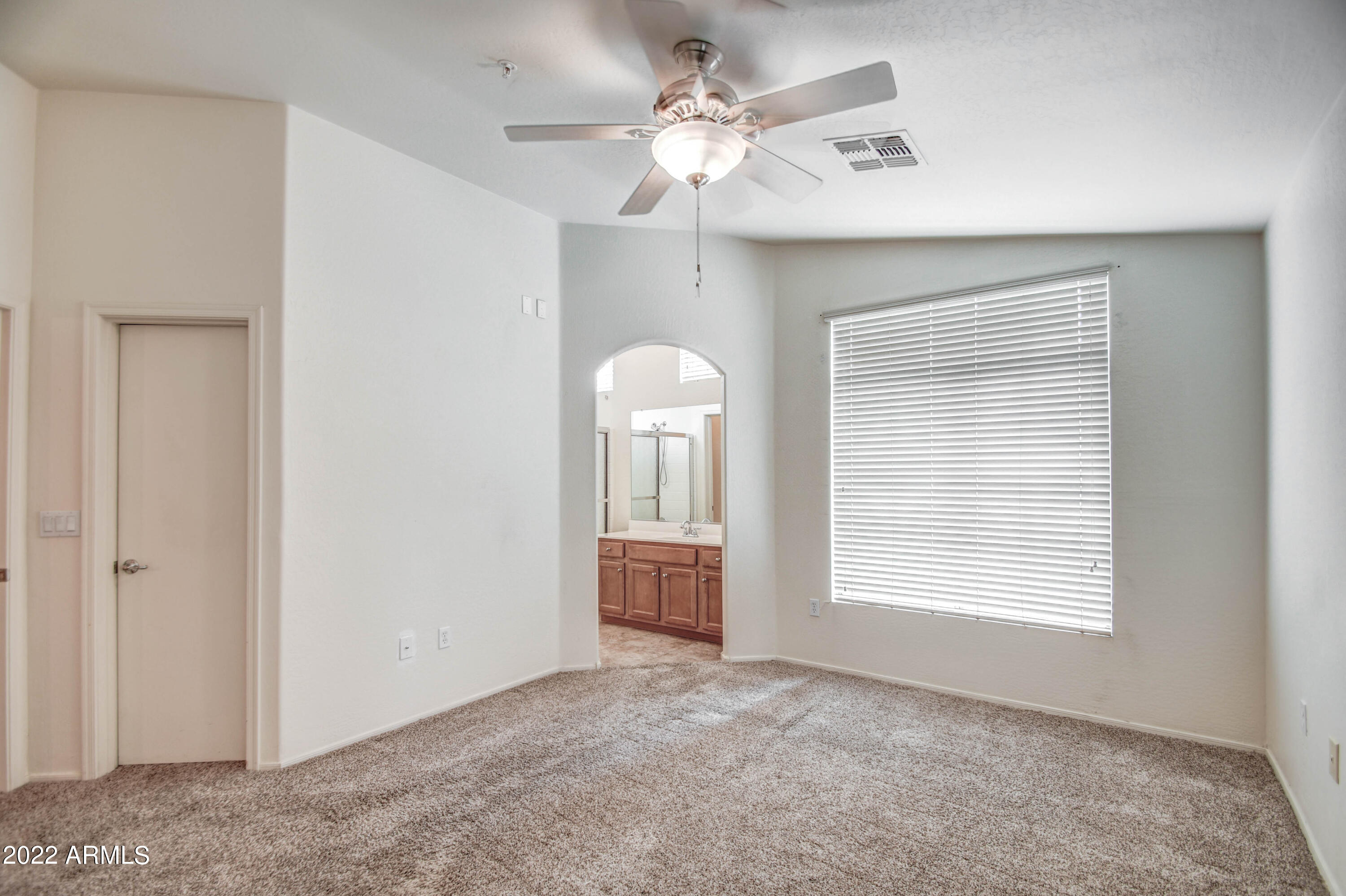 2150 East Bell Road, Unit 1121 Phoenix, AZ 85022 - Photo 4 of 34 Master Bedroom