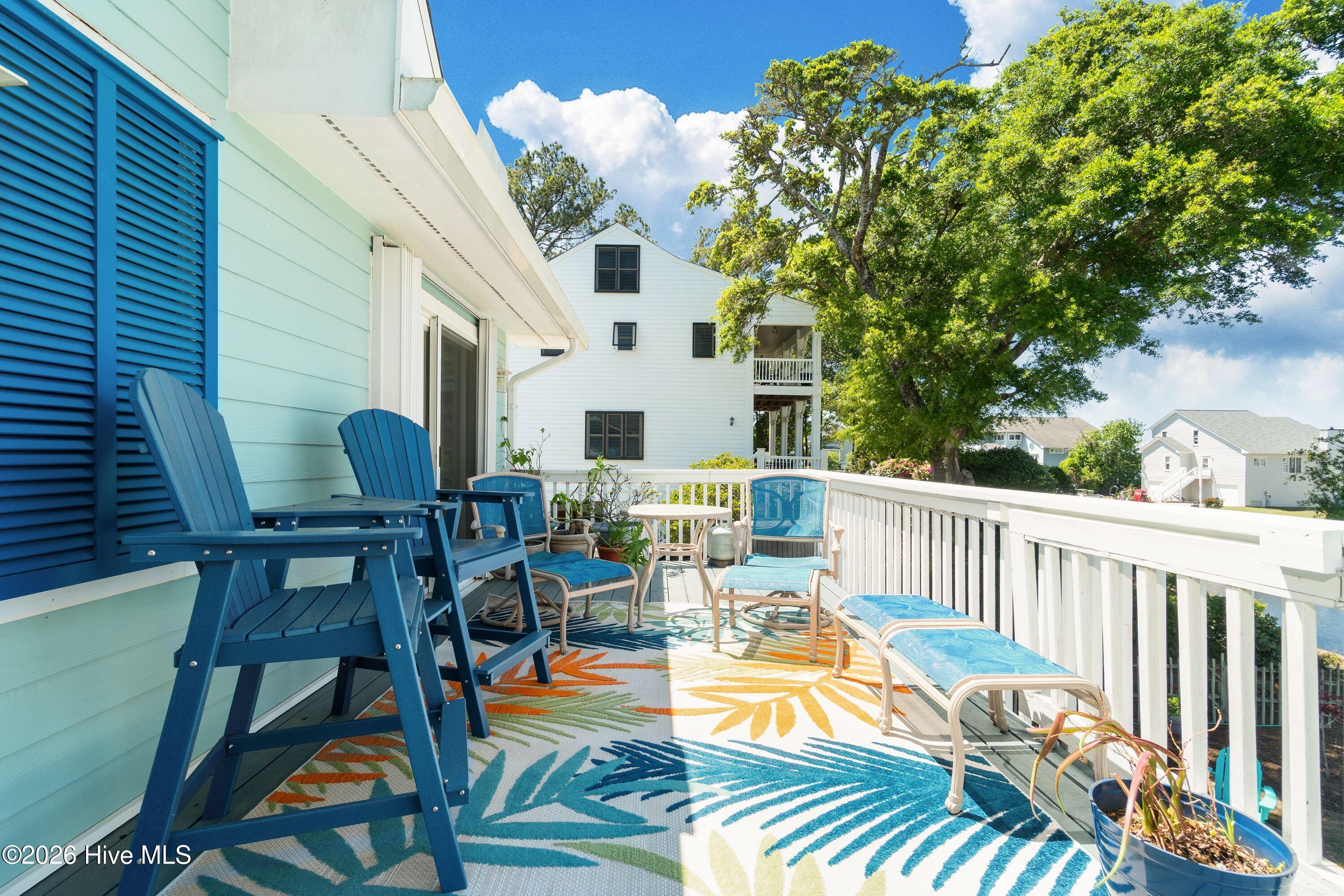 330 Cape Lookout Loop Emerald Isle, NC 28594 - Photo 13 of 80 Front deck