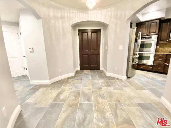 $4,795 | 1135 Rexford Drive, Unit 102, Los Angeles, CA 90035