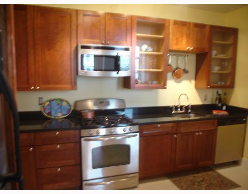 426 Spring Street, Unit 102 Newport, RI 02840 - Photo 4 of 12 Kitchen.
